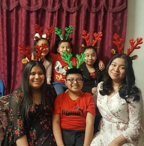 Meet your Posher, Emelia